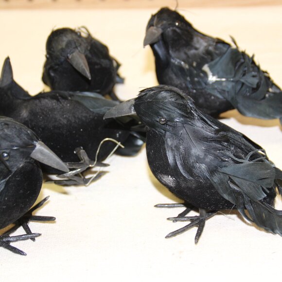 Vintage HALLOWEEN/SPOOKY Black Styrofoam and Feathered Ravens/Crows Lot of 5 - Picture 2 of 6
